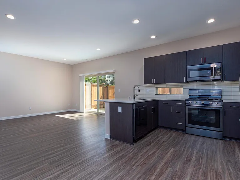 13309 98th Avenue Ct E — Photo 9