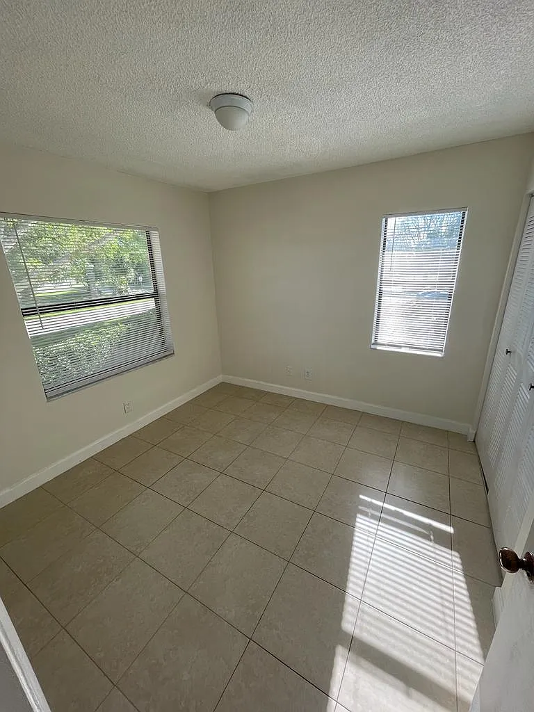2 bed, 2.0 bath, 857 sqft, $2,100 — Photo 4