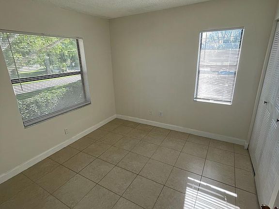 4th image of 6844 Palmetto Cir S APT 201