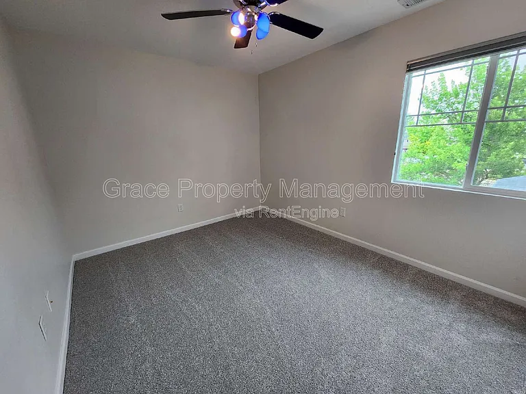 4731 Lucca Dr — Photo 14