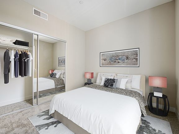 5th image of 1081 Long Beach Blvd APT 310