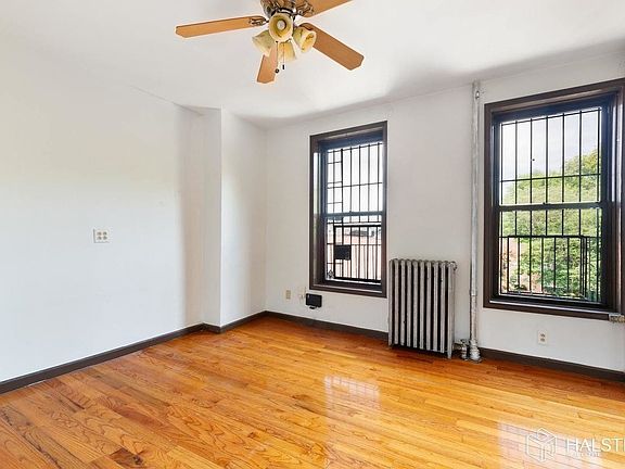 2nd image of 751 Franklin Ave #2