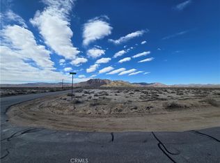 1 N Side Rd, Lucerne Valley, CA 92356