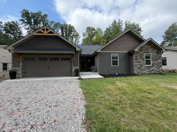 24 Lincoln Hls, Coatesville, IN 46121