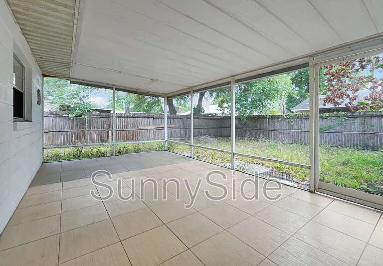8102 Turkey Dr — Photo 22