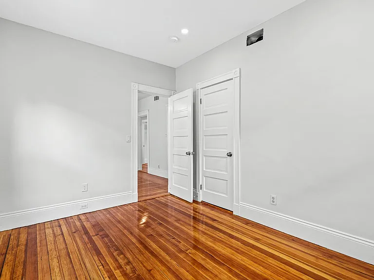79 Pleasant St #3 — Photo 10