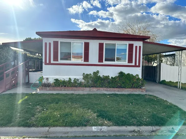 15820 S Harlan Rd Trailer 111, Lathrop, CA 95330