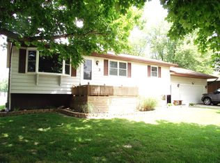 3 Woody Ave, Beardstown, IL 62618