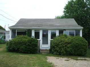 7 White Cap Rd, Narragansett, RI 02882