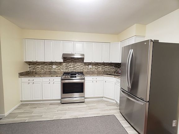 2nd image of 3119 30th St APT 1