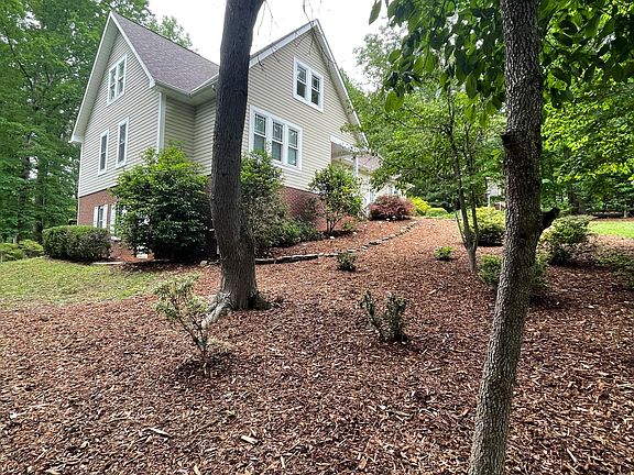 4th image of 1003 Charlesmont Ct