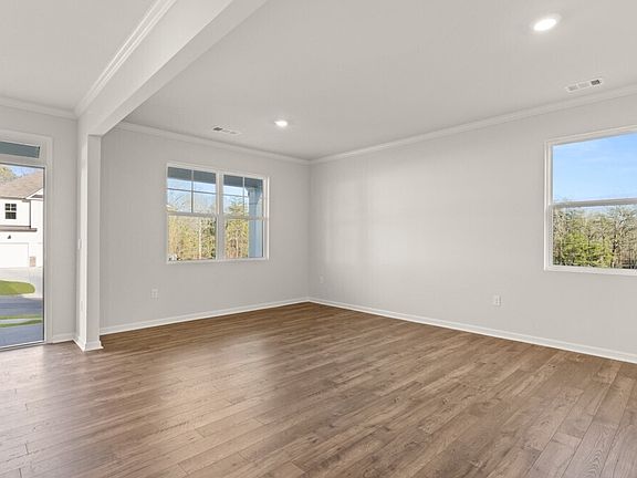 3rd image of 4023 Peregrine Way