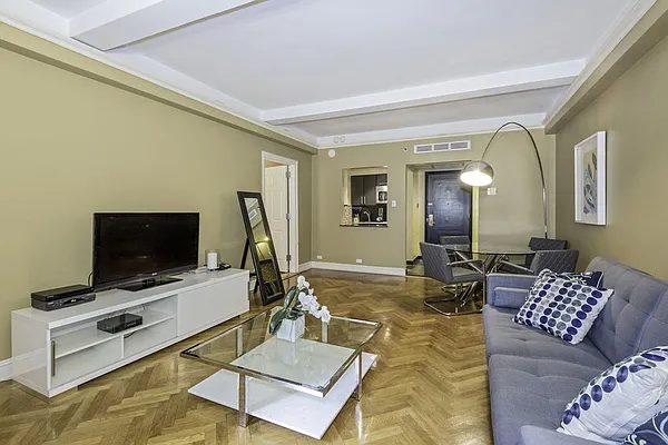 Rented by LG Fairmont Group | media 67