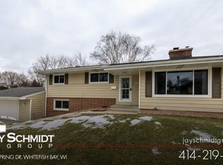 6713 Dahlia Ln, Greendale, WI 53129