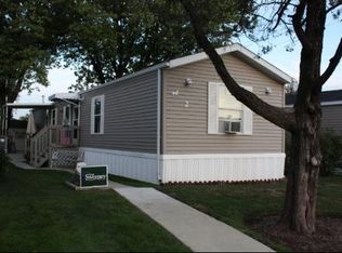 2 1st Ave, Arlington Heights, IL 60005