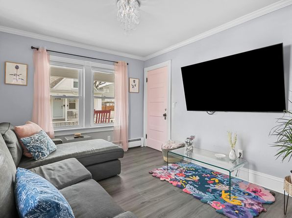 9 Gray St #1