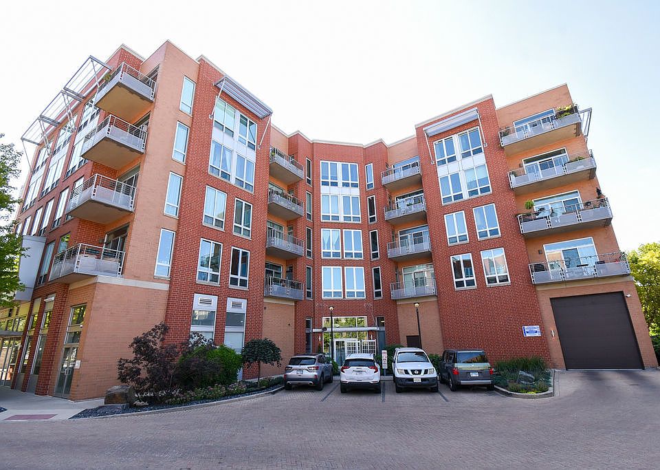 1st image of 4814 N Clark St APT 202S
