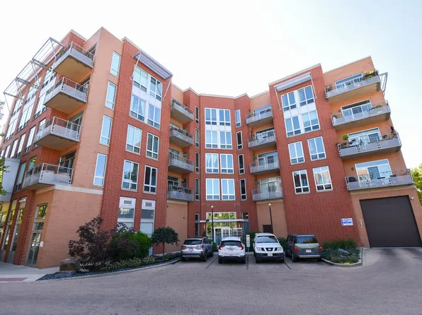 4814 N Clark St APT 202S, Chicago, IL 60640