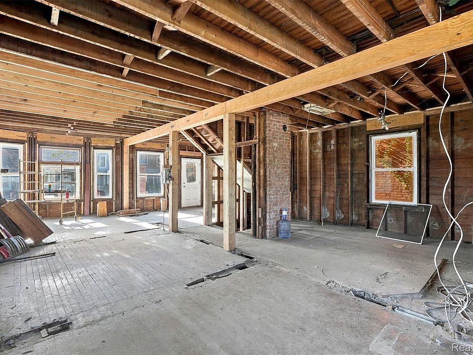 247 Horton St, photo 6