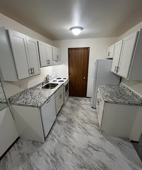 750 N Pioneer Rd #203 — Photo 1