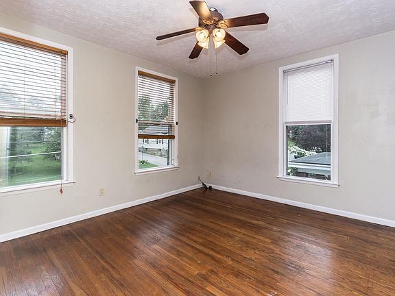 4th image of 2540 Cypress Way #2