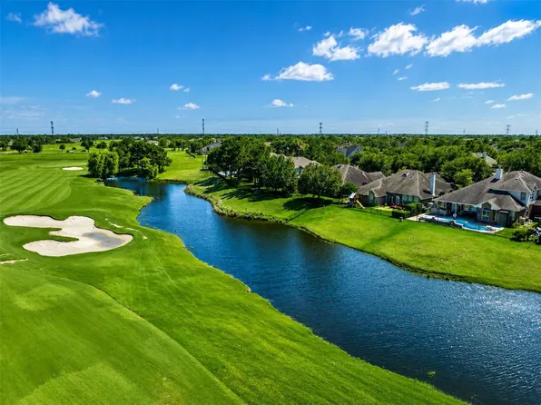 10014 Red Mesa Dr, Houston, TX 77095