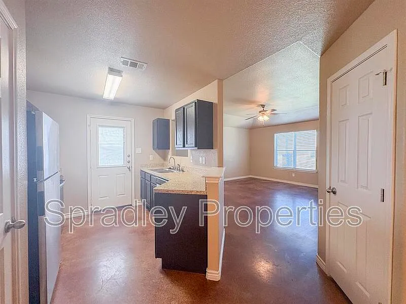 Southwood Hills — Photo 3