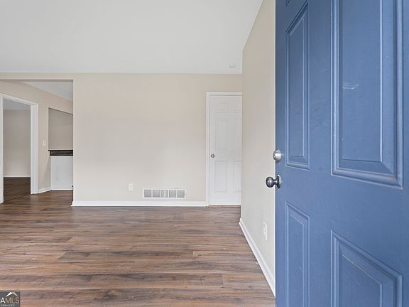 5th image of 8839 Channing Dr
