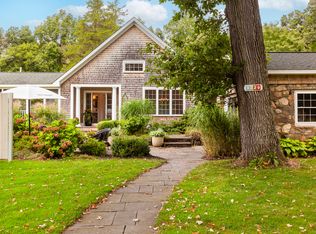 1229 Moose Hill Rd, Guilford, CT 06437