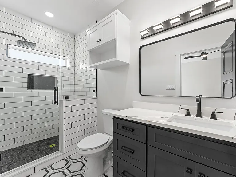 7222 Market St — Photo 10