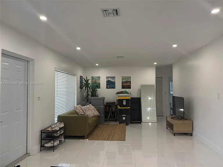 15900 SW 102nd Ave — Photo 4