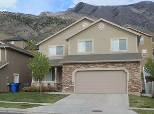 10468 N Sugarloaf Dr, Cedar Hills, UT 84062