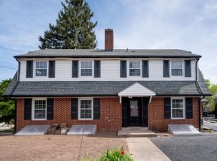 15 S Church St #1B, Spring City, PA 19475