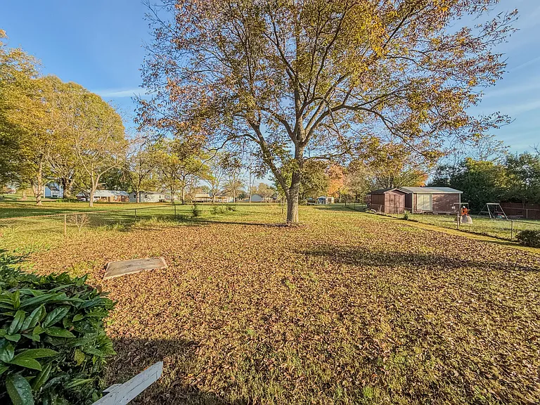 1927 Joe Rd — Photo 30