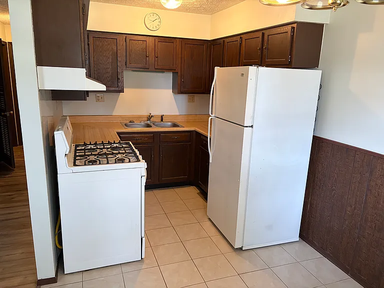 300 N 1st St #308 — Photo 2