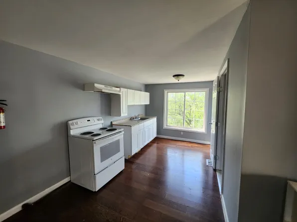 152 S 10th St #3E, Newark, NJ 07107