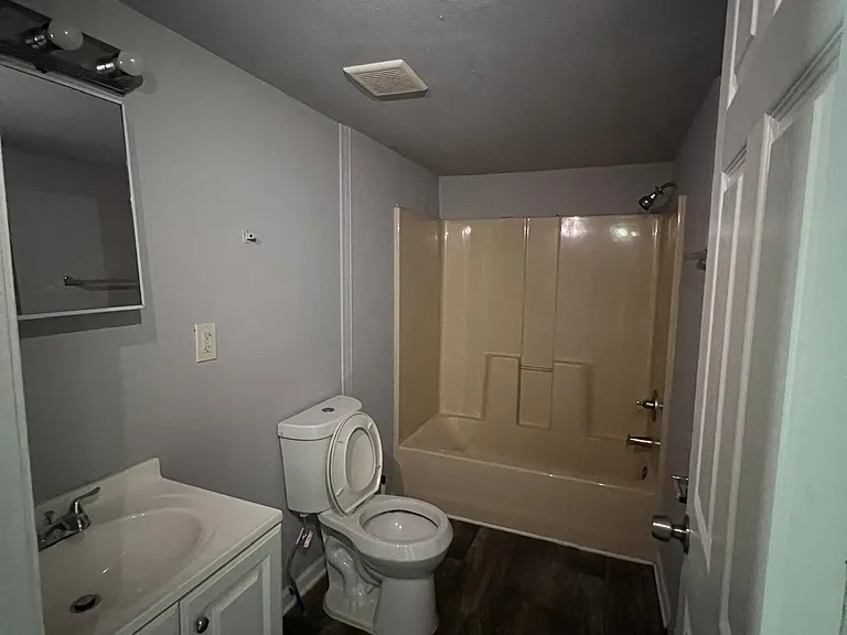 30 Winston Way — Photo 14