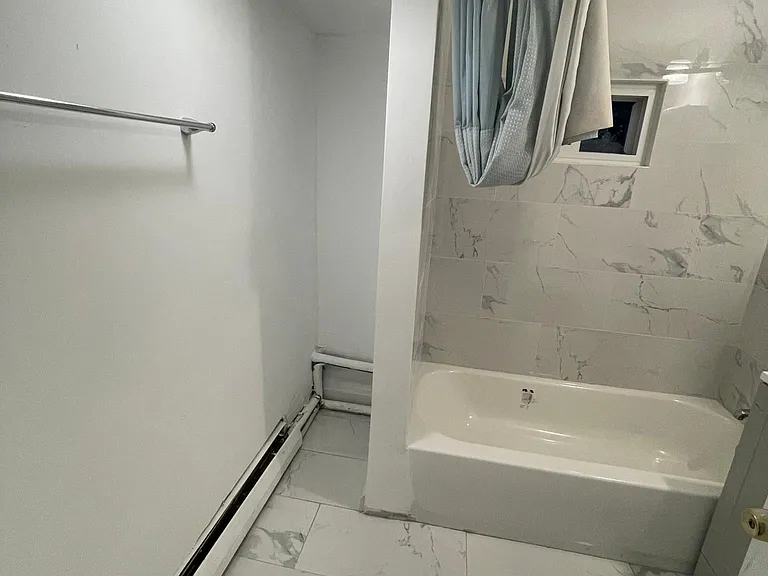 369 Prospect St #2 — Photo 3