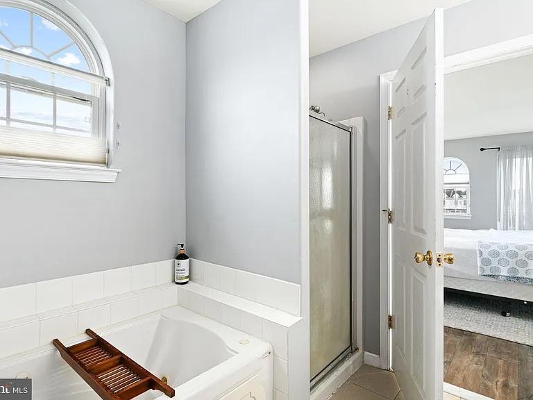 536 W Montgomery Ave — Photo 28