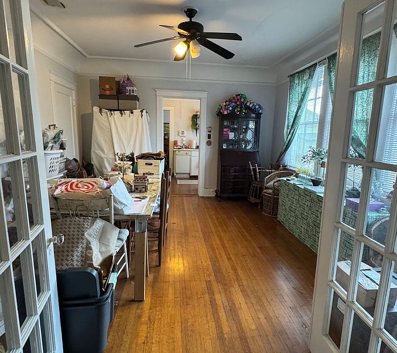 2nd image of 1724-26 Broadway St #1724-A