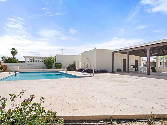 4th image of 8916 E Palms Park Dr