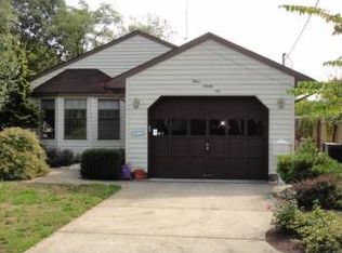 396 Maple Pl, Keyport, NJ 07735