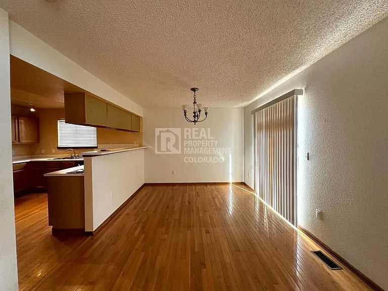 17657 E Brunswick Pl — Photo 5