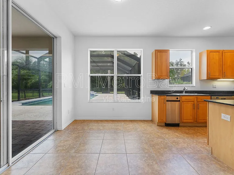 10886 Cory Lake Dr — Photo 15