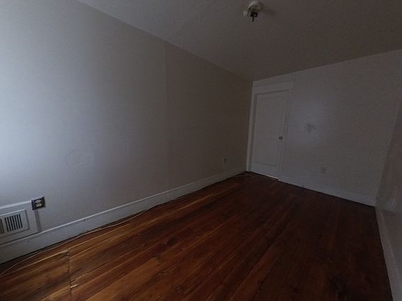 5th image of 1839 McClellan St