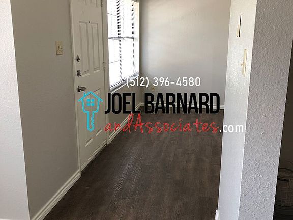 3rd image of 108 Lady Bird Ln APT A