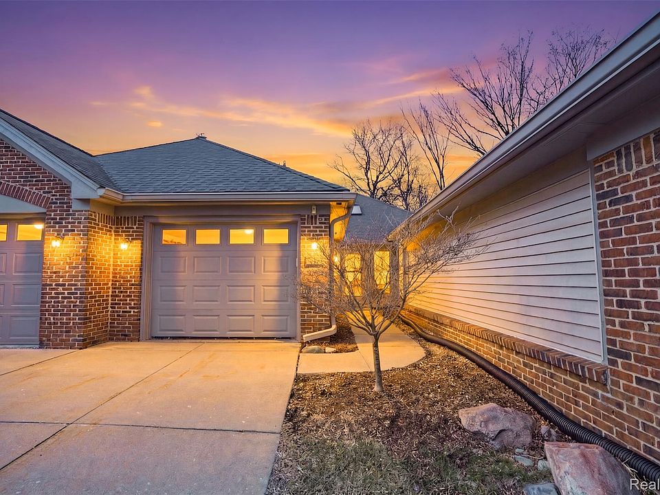 1st image of 21400 Magnolia Ct
