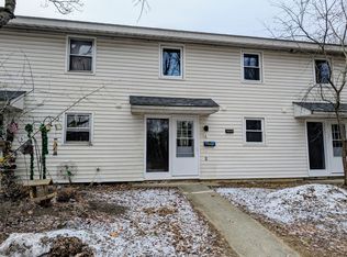 99 Village Green Dr #6, South Burlington, VT 05403