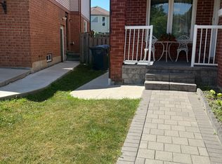 32 Hallen Rd UNIT 2, Brampton, ON L6Y 2V6