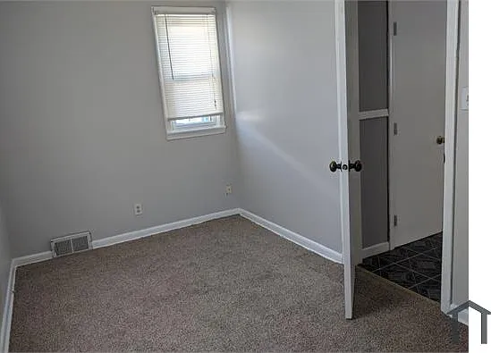 1148 Forest St — Photo 6